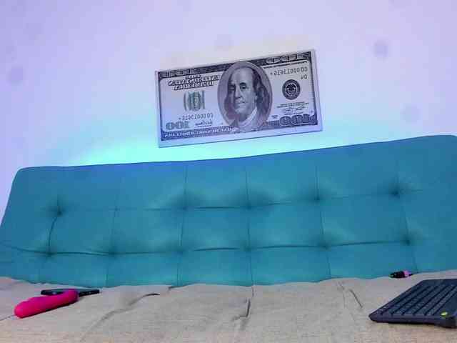 Elizabeth-Lamer webcam