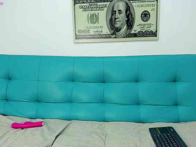 Elizabeth-Lamer webcam