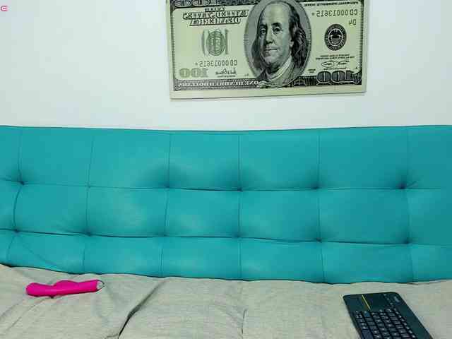 Elizabeth-Lamer webcam