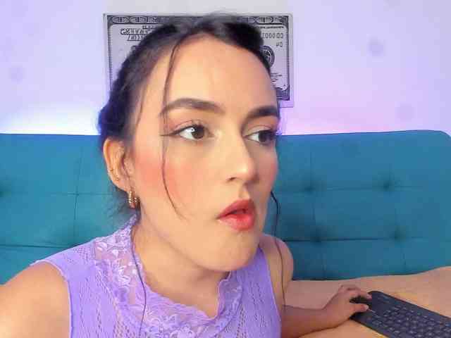 Elizabeth-Lamer webcam