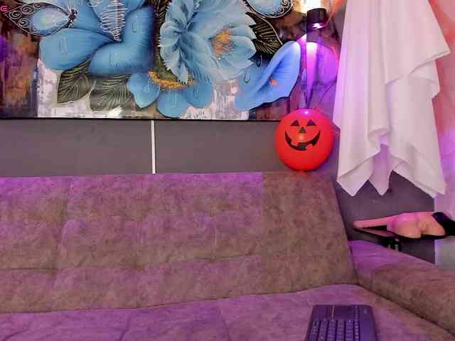 Elizabeth-Lamer webcam