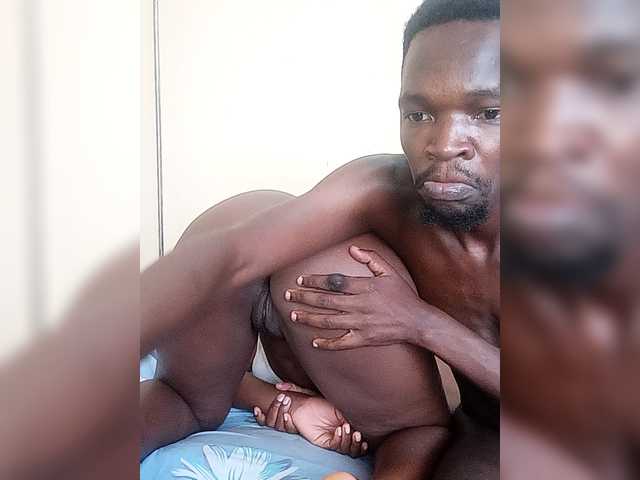 Thearo's BongaCams show and profile