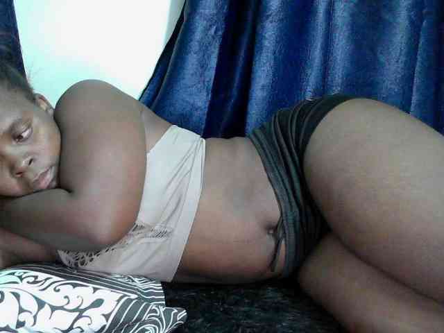 Queen-venny webcam