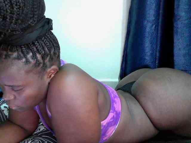Queen-venny webcam