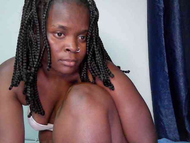 Queen-venny webcam