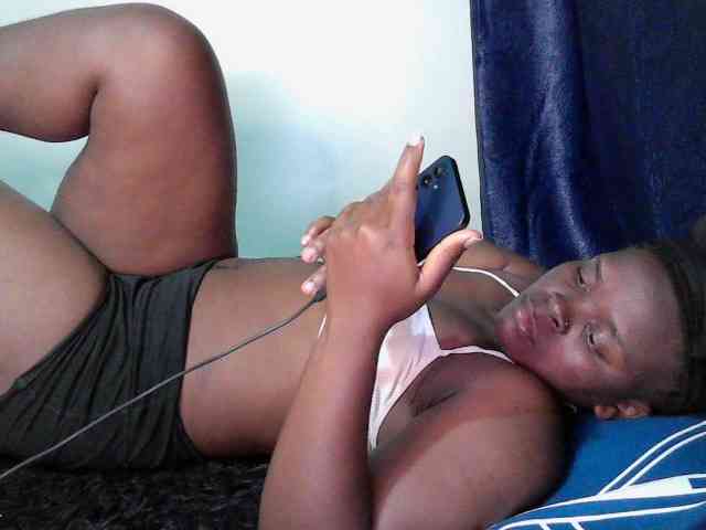 Queen-venny webcam