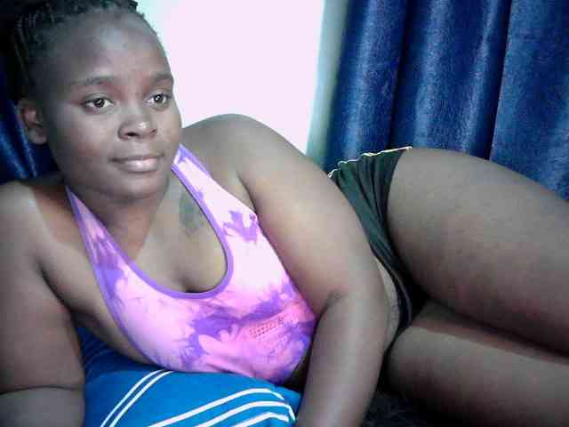 Queen-venny webcam