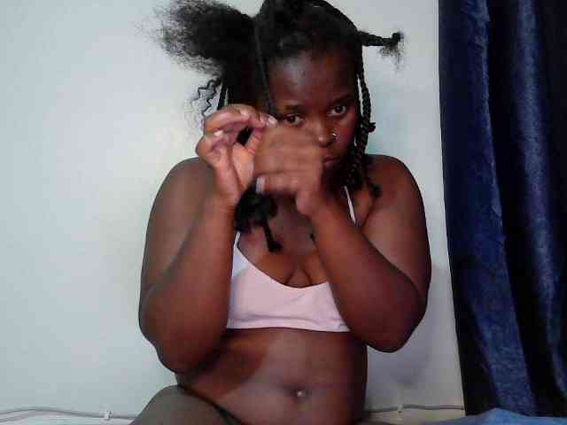 Queen-venny webcam