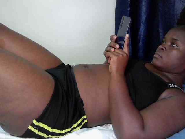 Queen-venny webcam