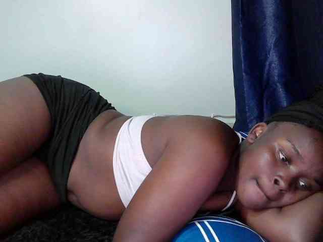 Queen-venny webcam