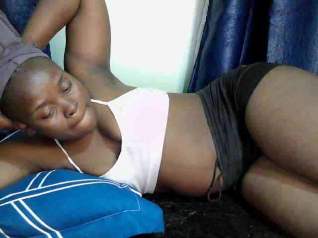 Queen-venny webcam