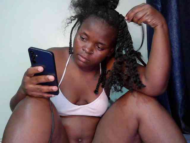 Queen-venny webcam