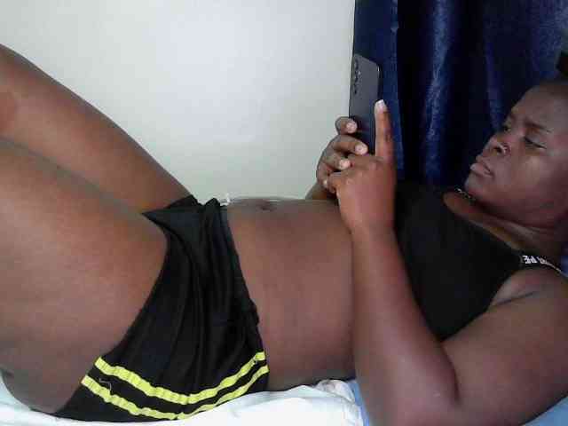 Queen-venny webcam