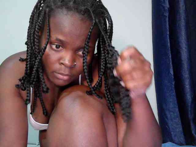Queen-venny webcam