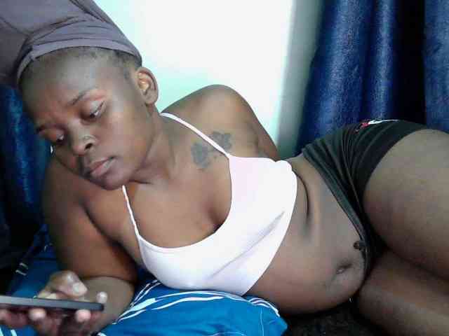 Queen-venny webcam