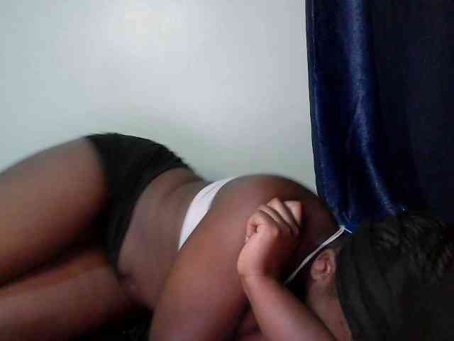 Queen-venny webcam