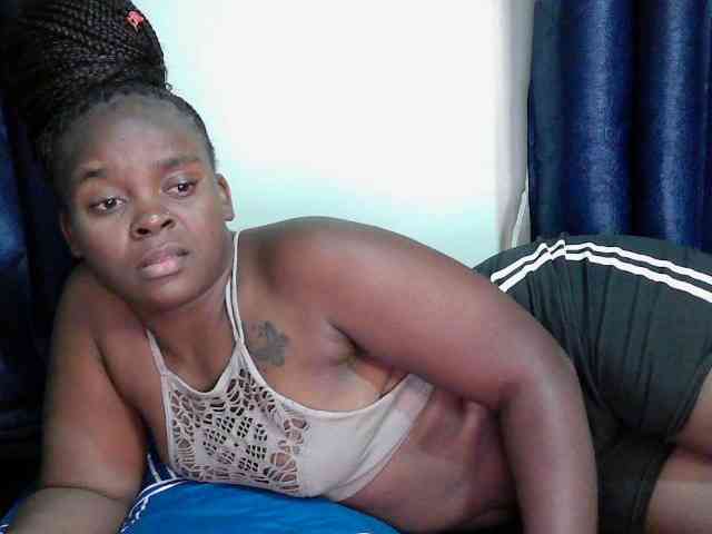Queen-venny webcam