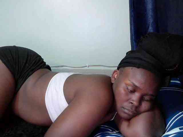 Queen-venny webcam