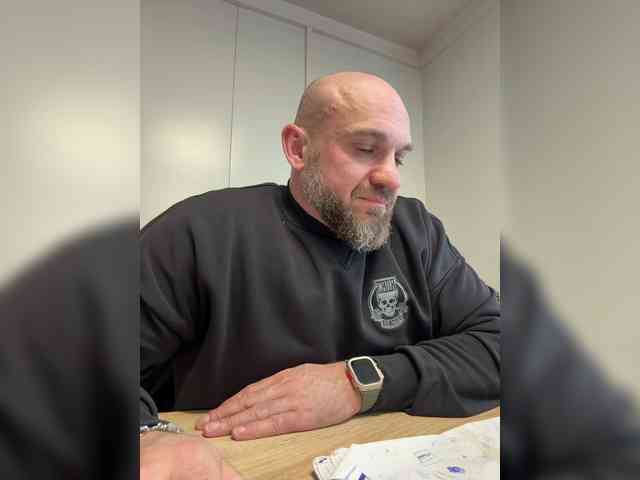 Alex-198810a Alex-198810a