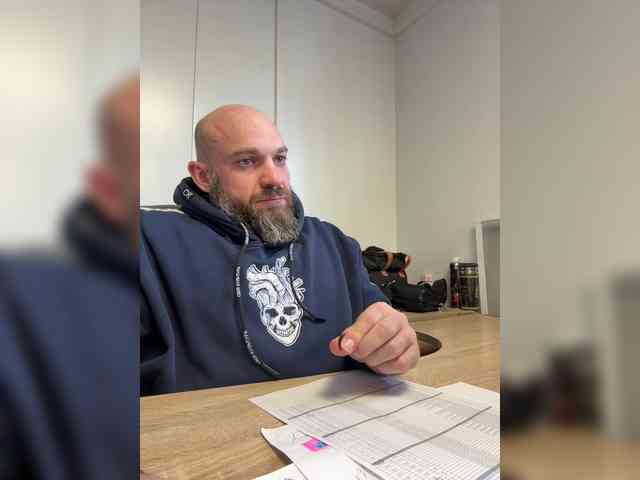 Alex-198810a Alex-198810a