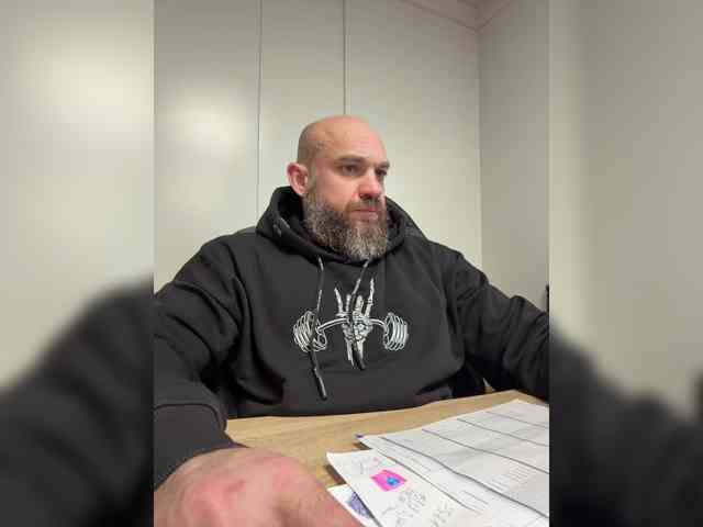 Alex-198810a Alex-198810a