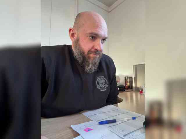 Alex-198810a Alex-198810a