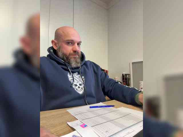 Alex-198810a Alex-198810a