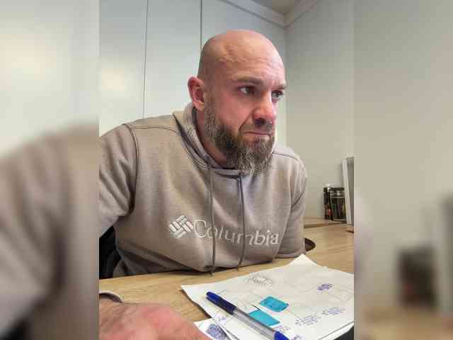 Alex-198810a Alex-198810a