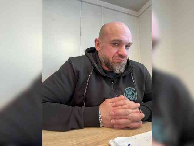 Alex-198810a Alex-198810a