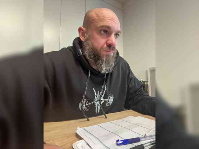 Alex-198810a Alex-198810a