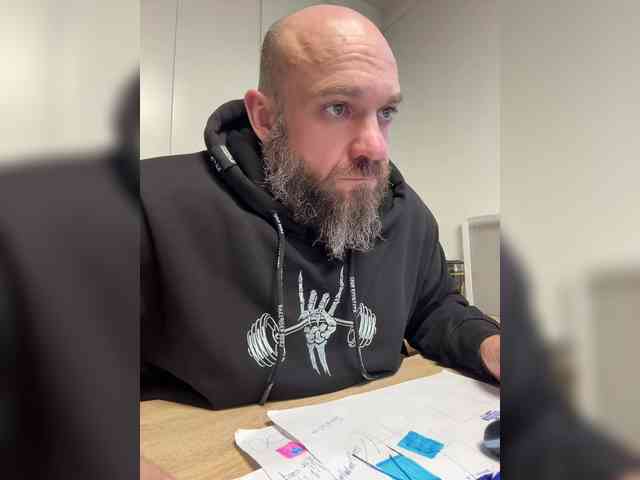 Alex-198810a Alex-198810a