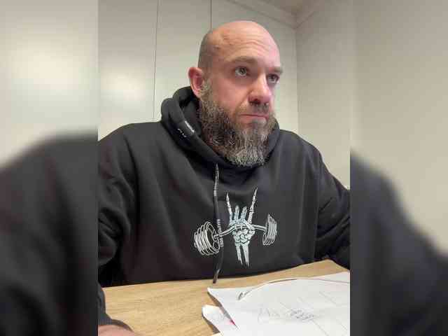 Alex-198810a Alex-198810a