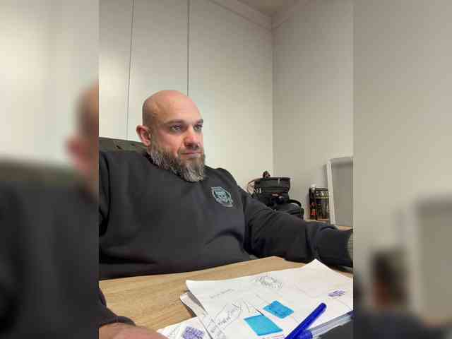 Alex-198810a Alex-198810a