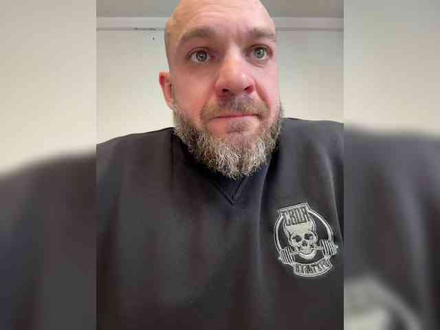 Alex-198810a Alex-198810a