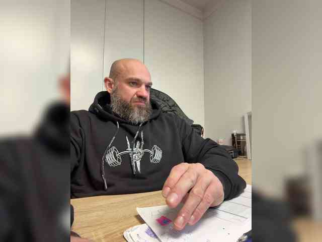 Alex-198810a Alex-198810a