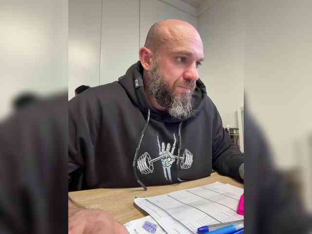 Alex-198810a Alex-198810a