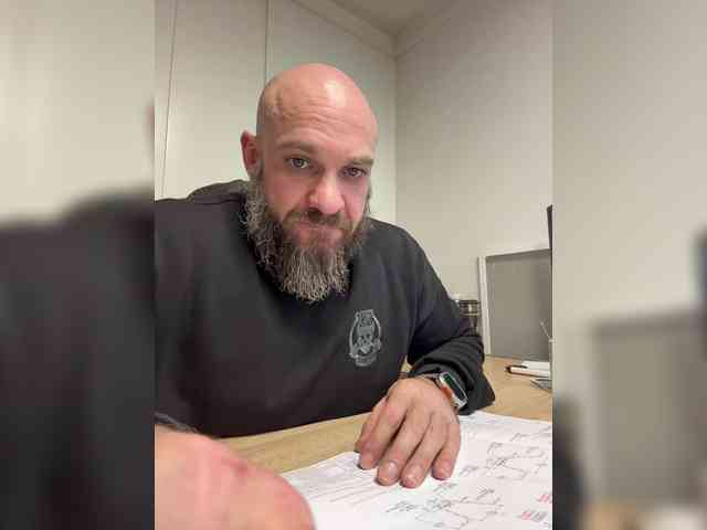 Alex-198810a Alex-198810a