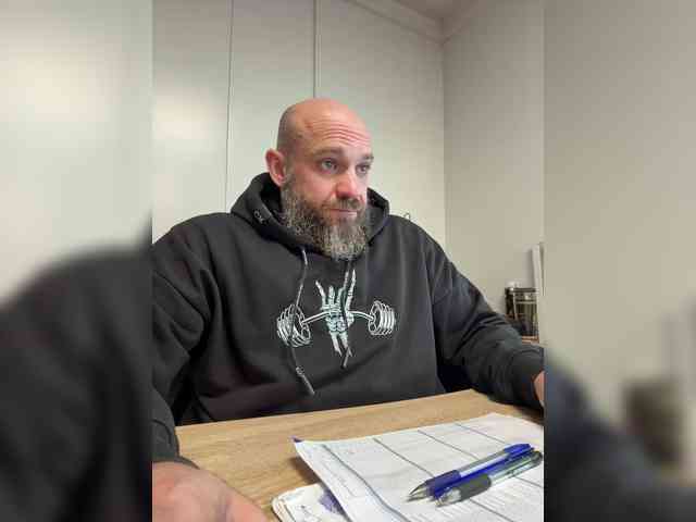 Alex-198810a Alex-198810a