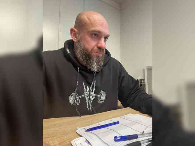 Alex-198810a Alex-198810a