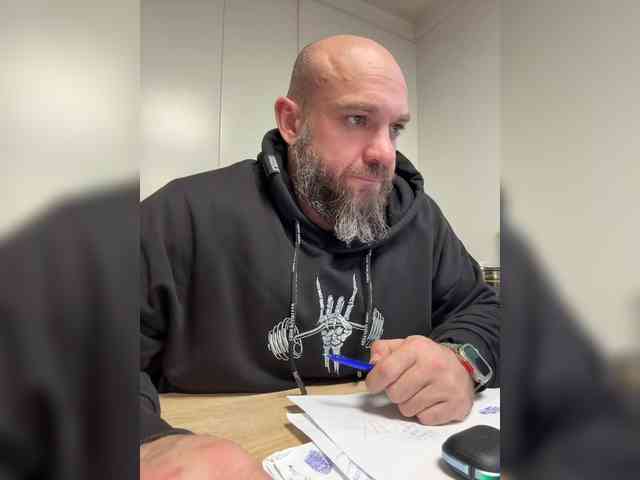 Alex-198810a Alex-198810a