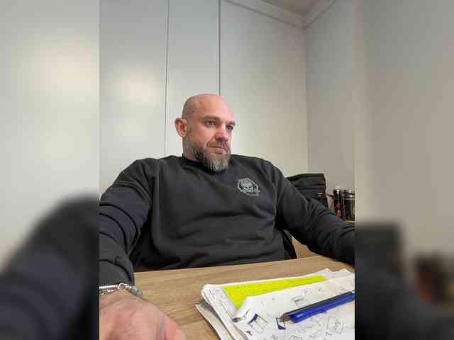 Alex-198810a Alex-198810a