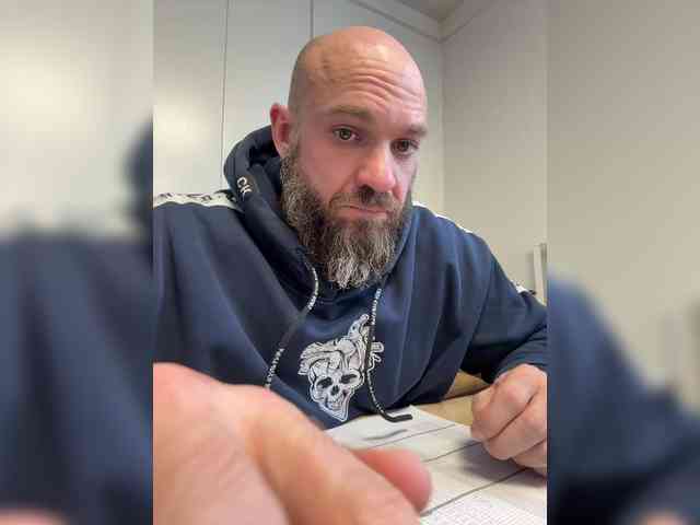 Alex-198810a Alex-198810a