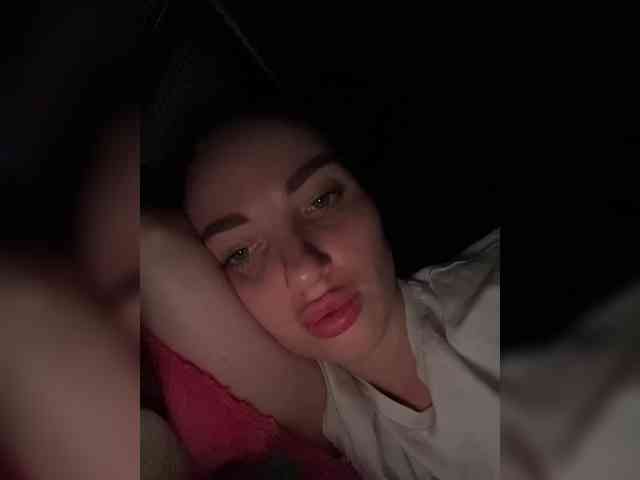 ruslanaaalv Live Webcam on BongaCams