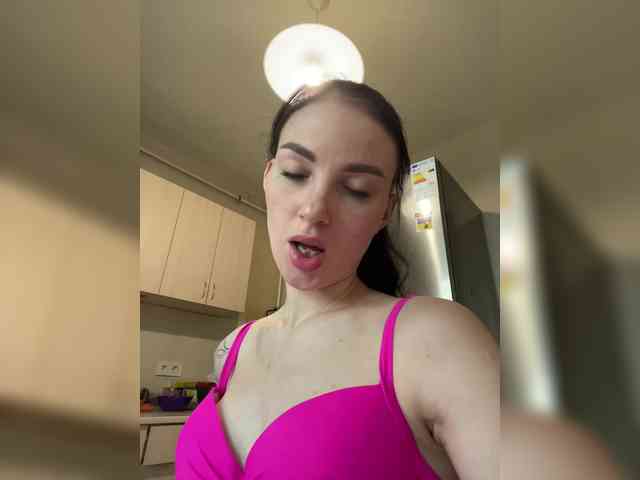 ruslanaaalv Live Webcam on BongaCams