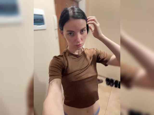 adelinaaaa77 webcam