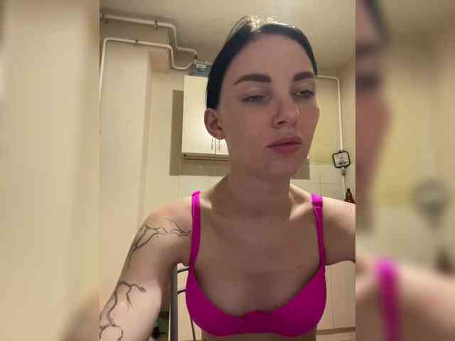 adelinaaaa77 webcam