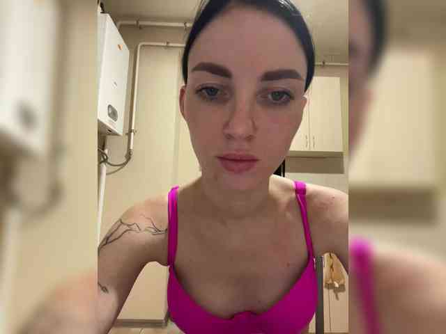 adelinaaaa77 webcam