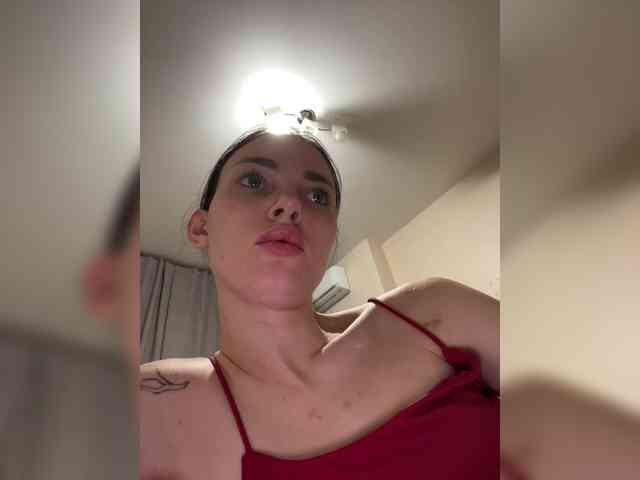 ruslanaaalv Live Webcam on BongaCams
