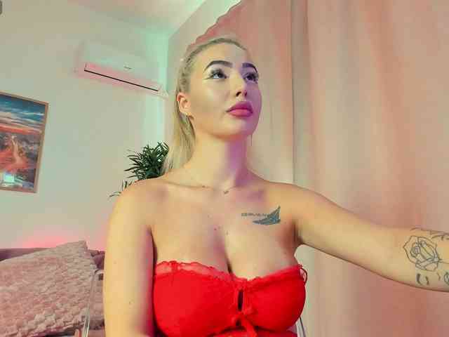 AryaNaughty webcam