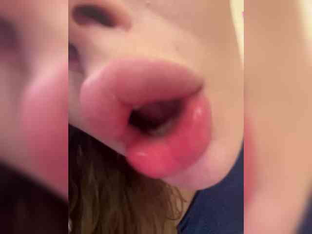 dreamkristal Live Webcam on BongaCams